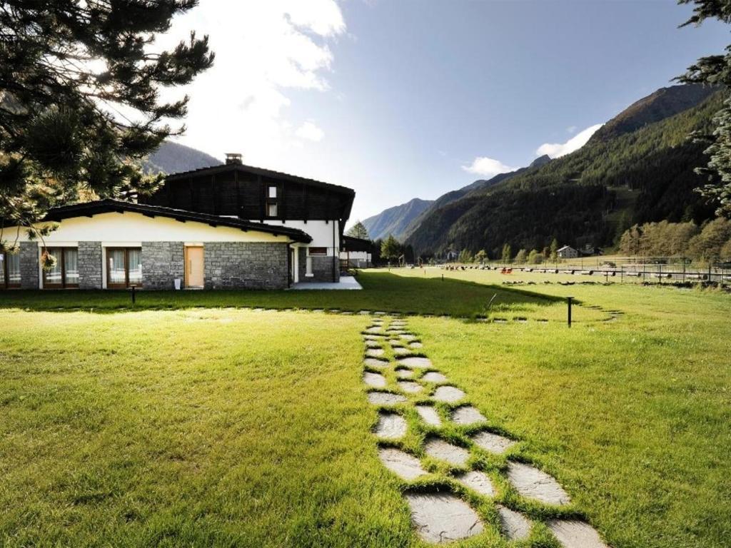Gressoney Saint-Jean Apartments By Halldis Exterior photo