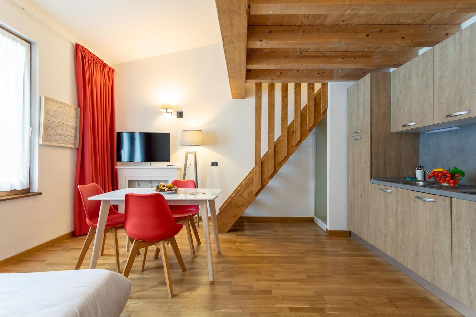 Gressoney Saint-Jean Apartments By Halldis Exterior photo